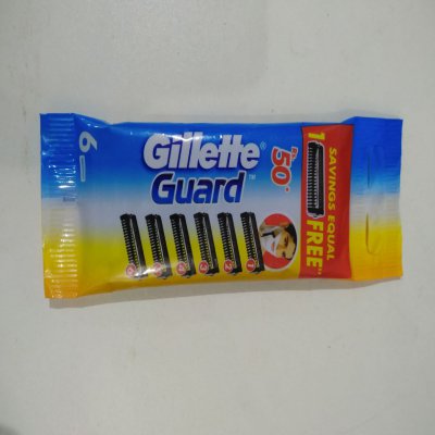 GILLETTE  GUARD BLADE Rs98